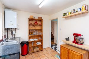 Kitchen- click for photo gallery